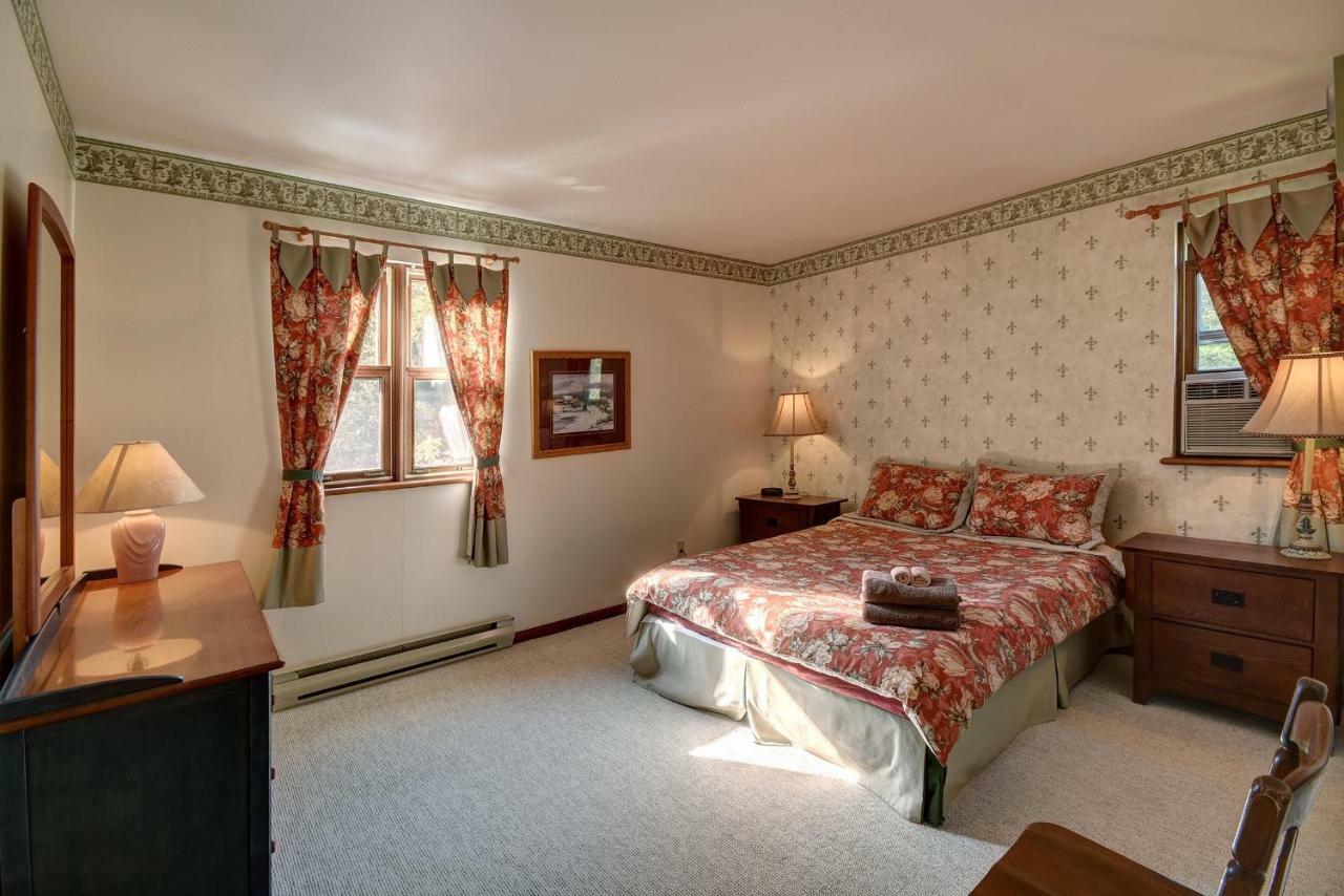 Condo Jardins Du Village Mont-Tremblant Exterior photo